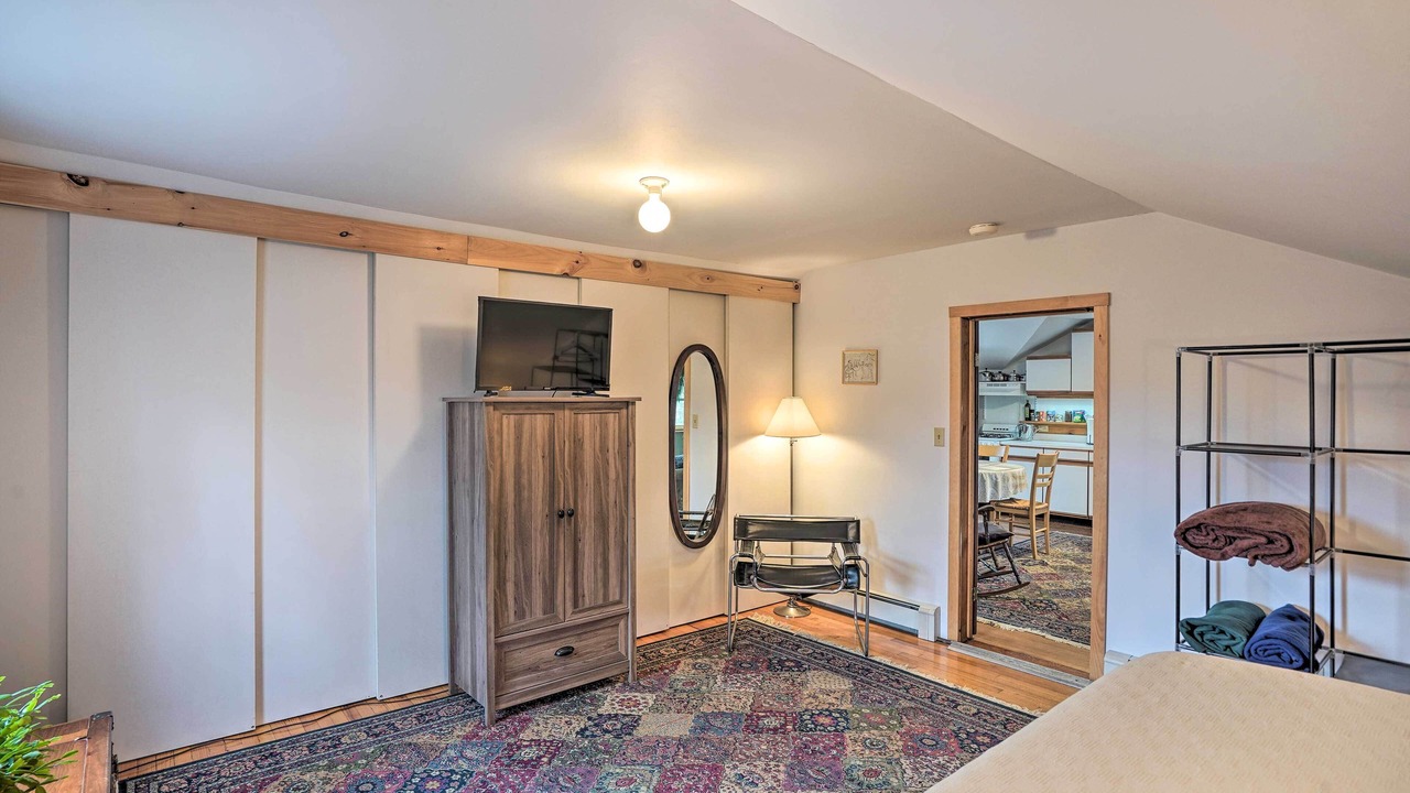 Photo of Bedroom in Saugerties