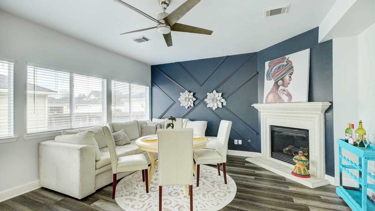 Photo of Livingroom in Central Southwest