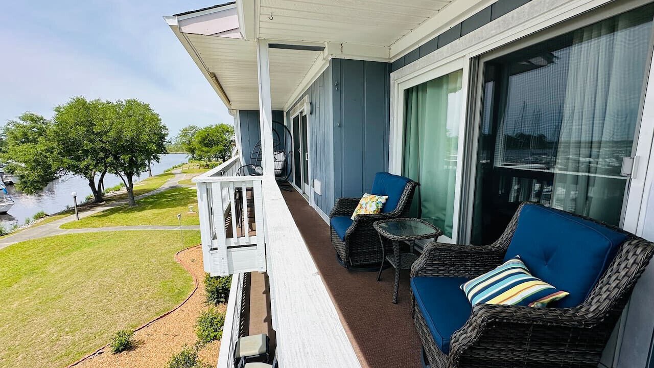 Photo of Patio Balcony in Fairfield Harbour