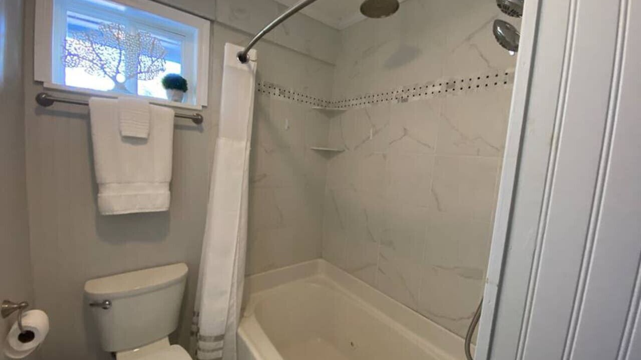 Photo of Bathroom in Fairfield Harbour