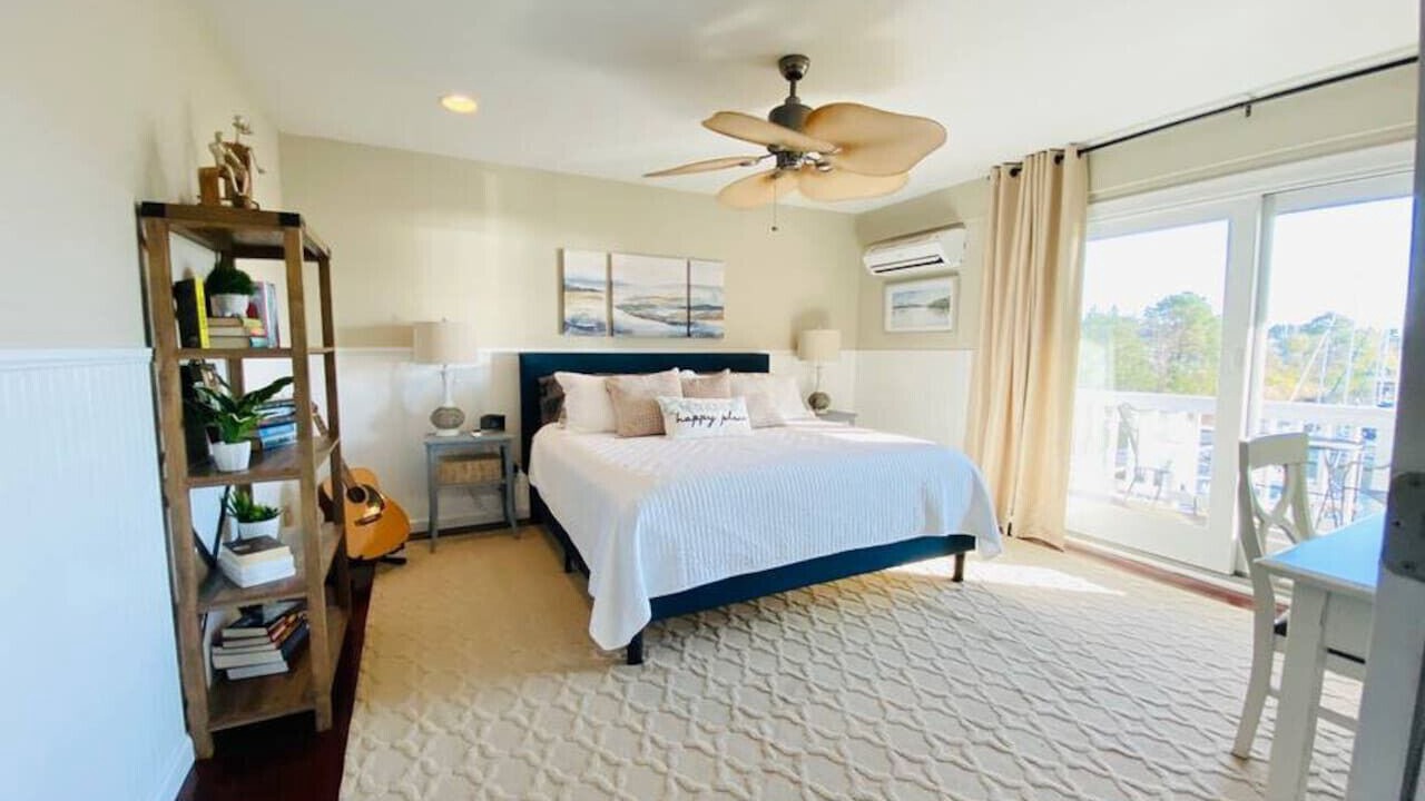 Photo of Bedroom in Fairfield Harbour