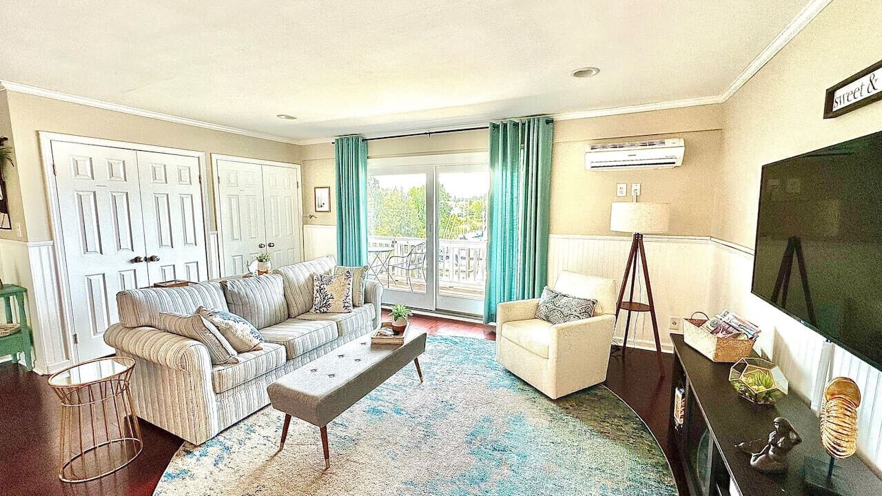 Photo of Livingroom in Fairfield Harbour