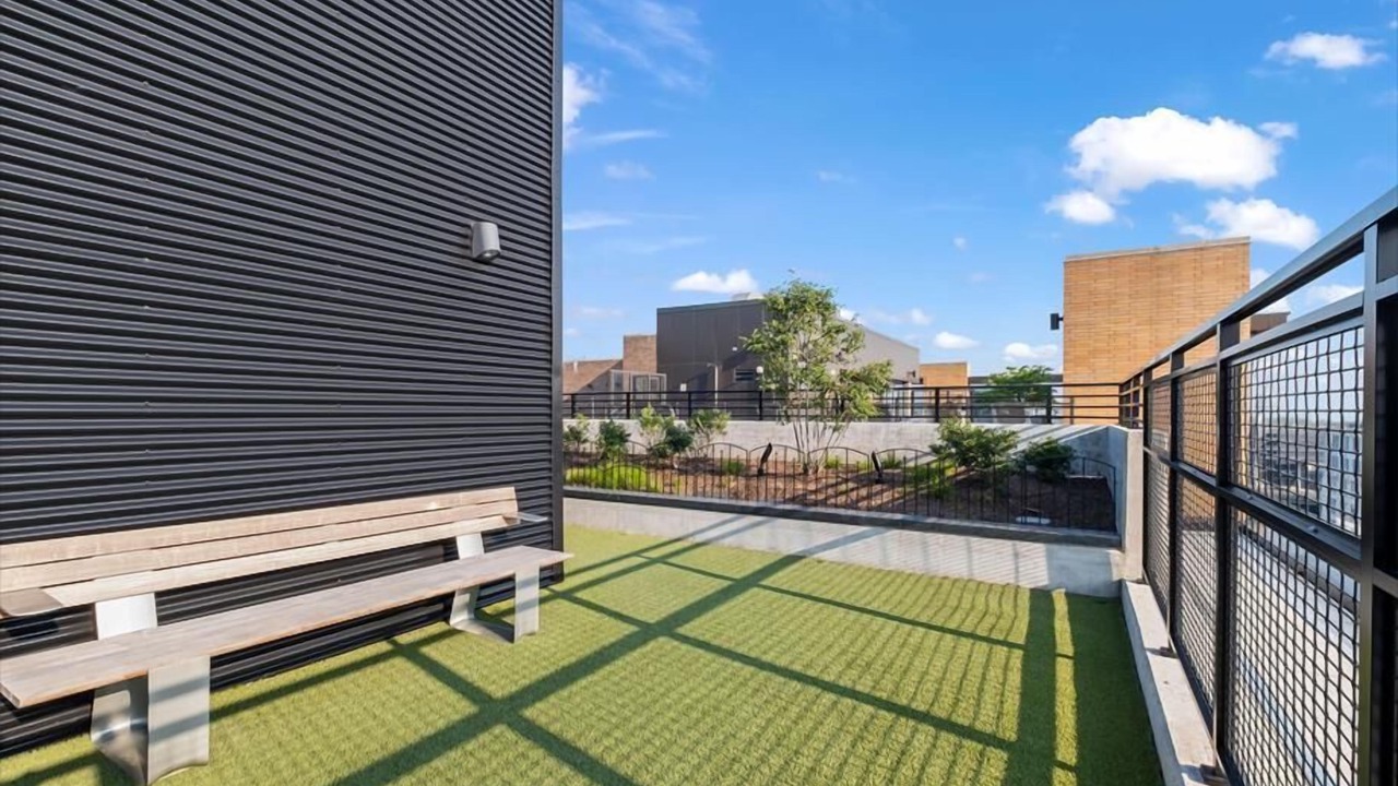 Photo of Others in NoMa