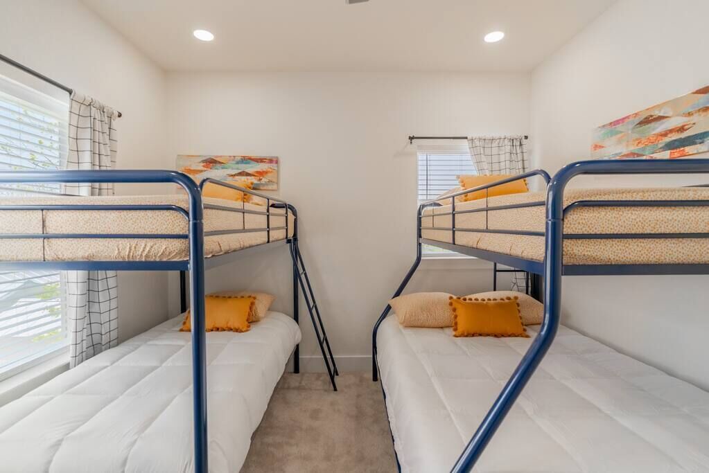 Photo of Bedroom in Mahncke Park
