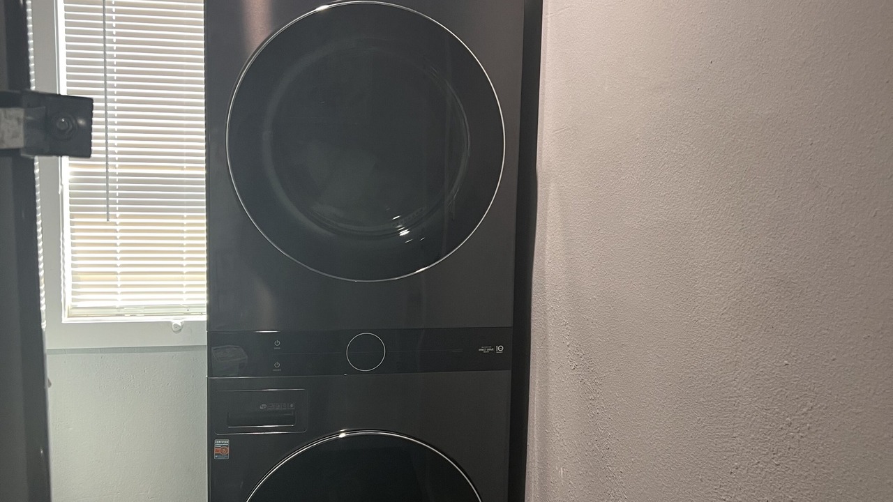 Photo of Bedroom in East Richmond Heights