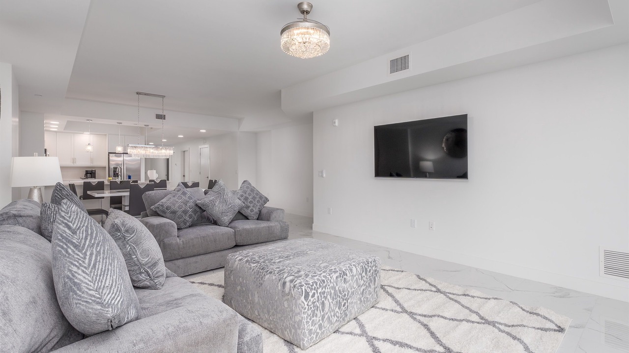 Photo of Livingroom in Island Estate
