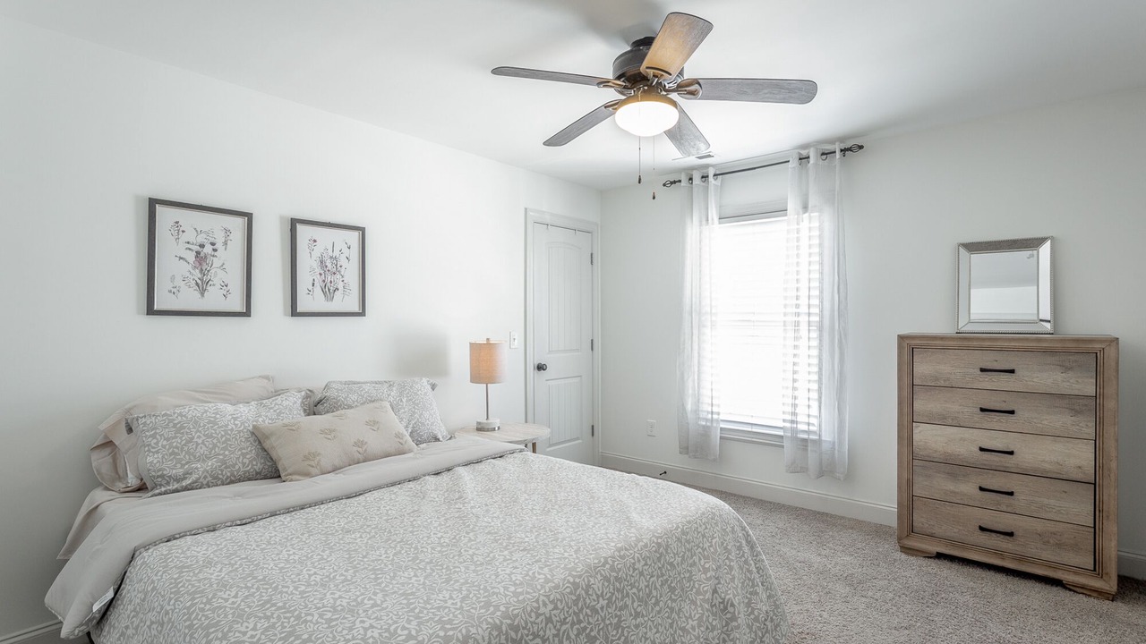 Photo of Bedroom in MLK University