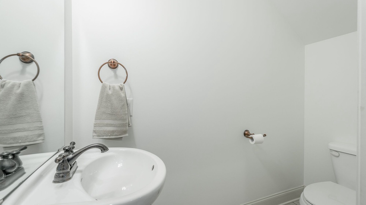 Photo of Bathroom in MLK University
