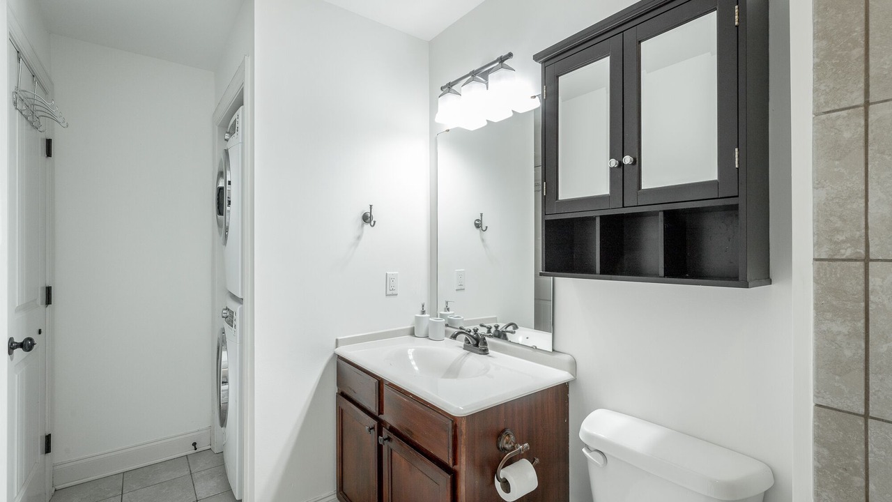 Photo of Bathroom in MLK University