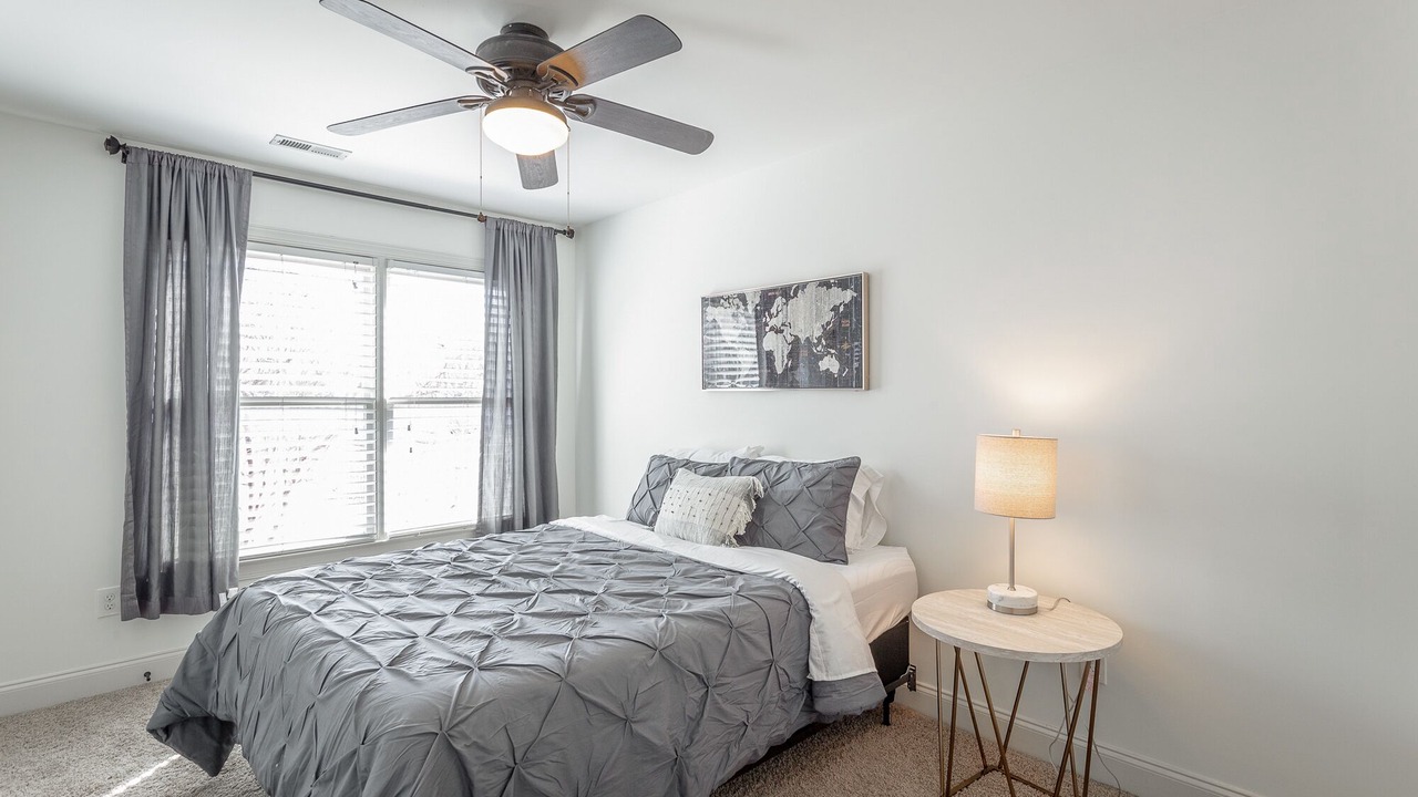 Photo of Bedroom in MLK University