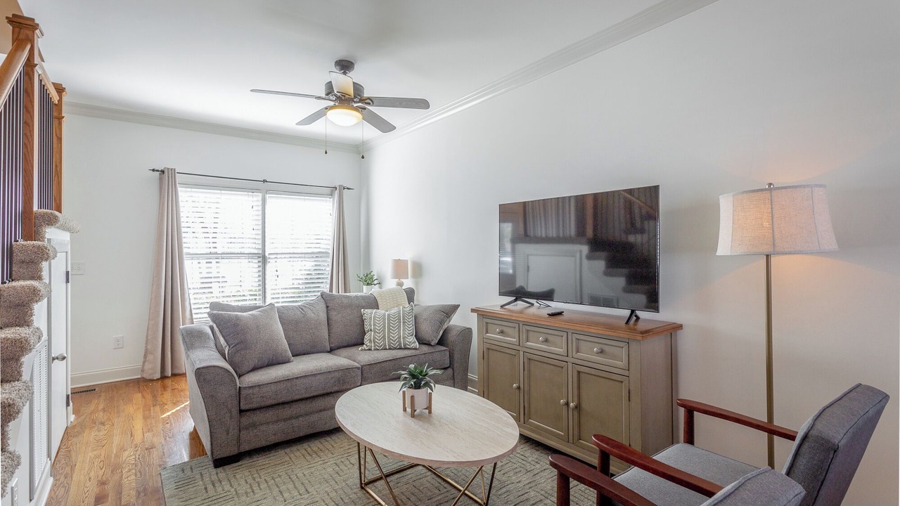 Photo of Livingroom in MLK University