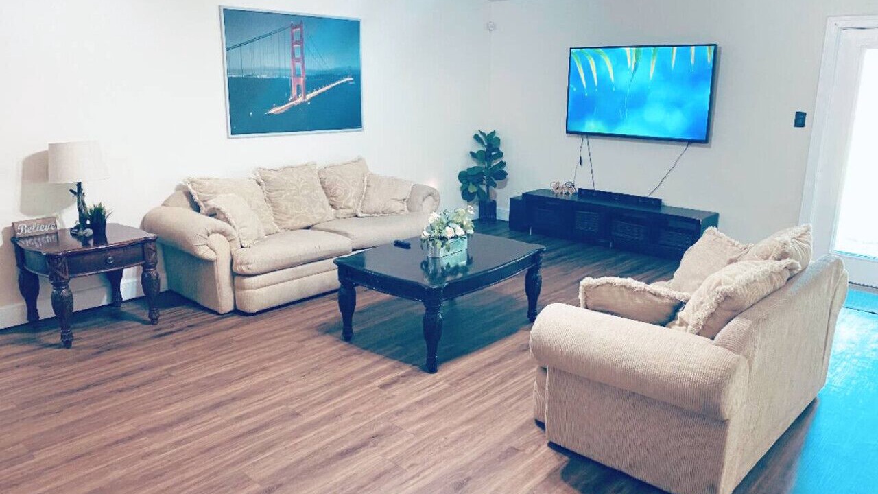 Photo of Livingroom in Humble