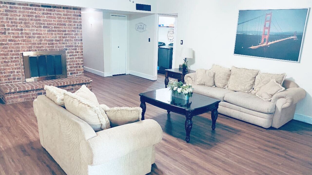 Photo of Livingroom in Humble