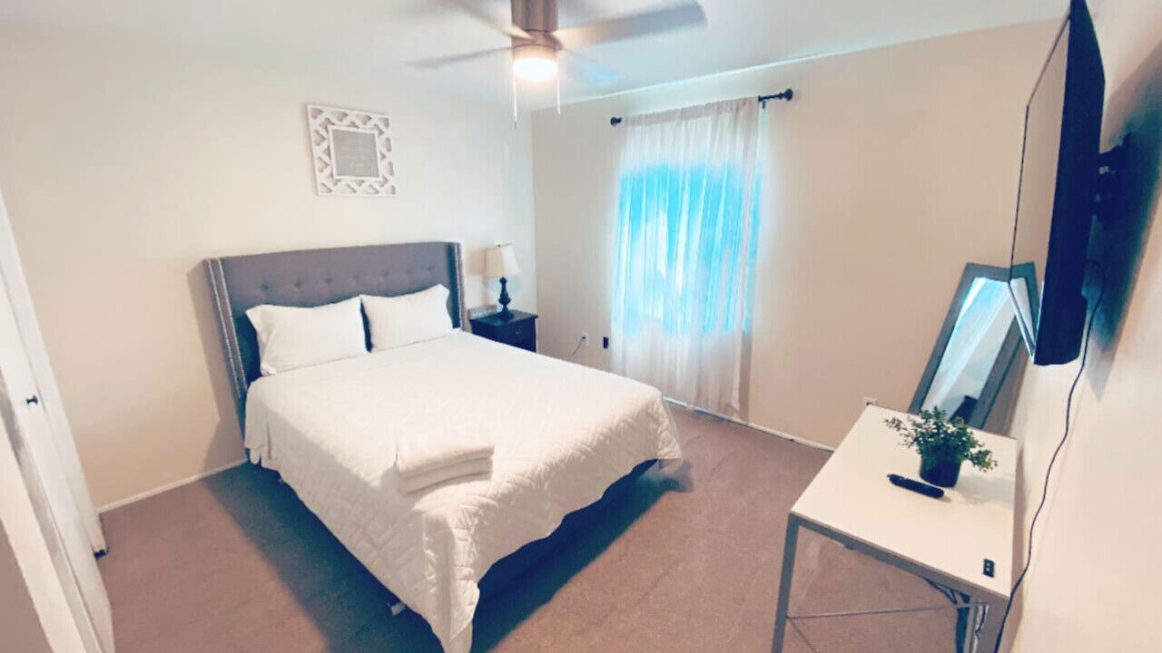 Photo of Bedroom in Humble