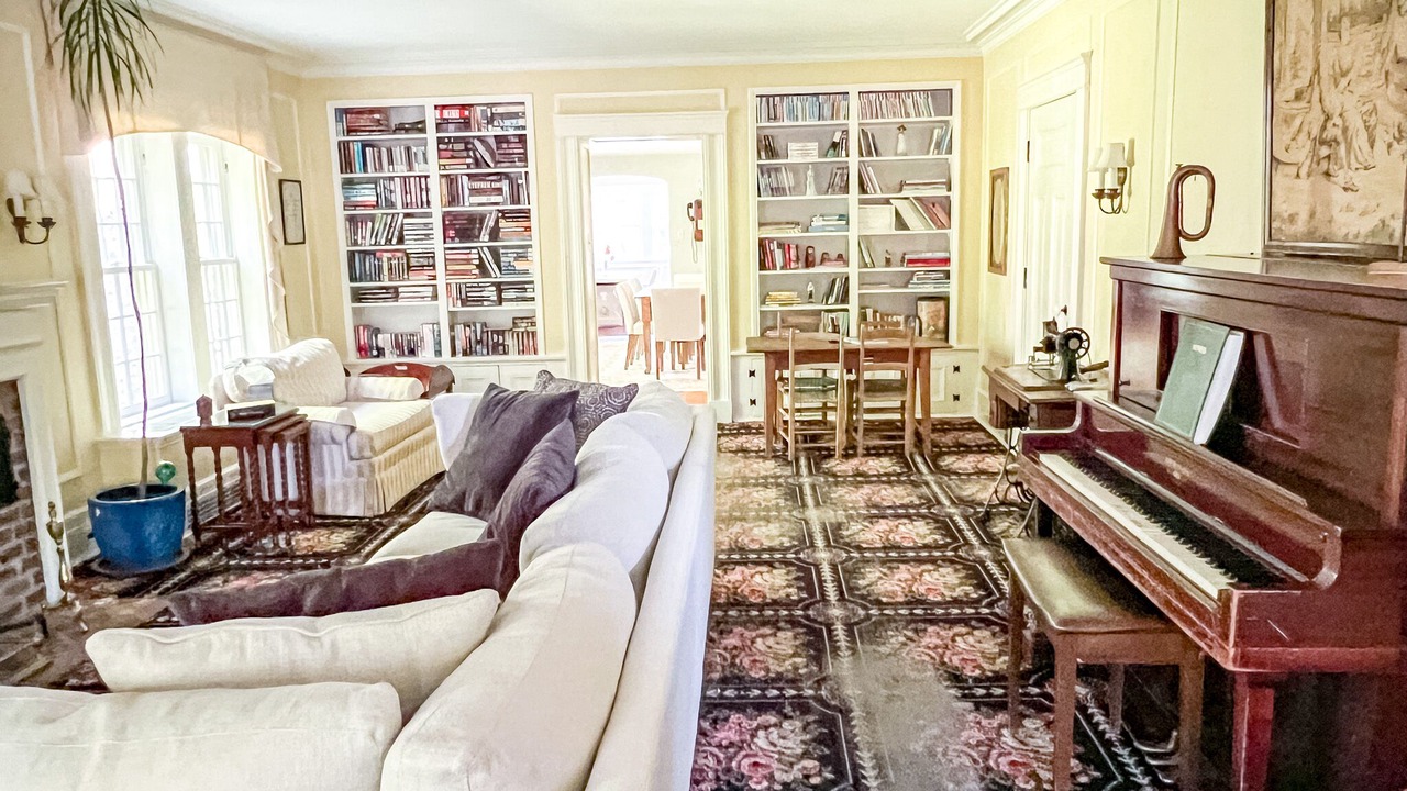 Photo of Livingroom in Whippleville