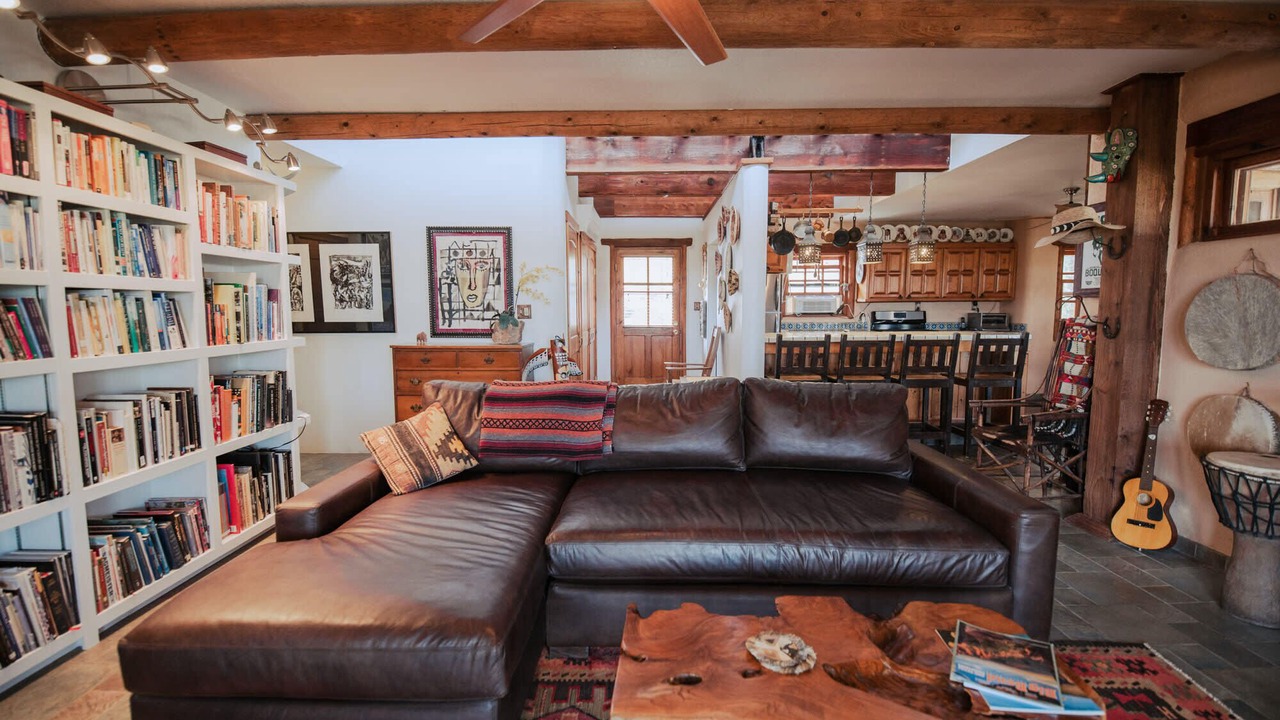 Photo of Livingroom in Terlingua