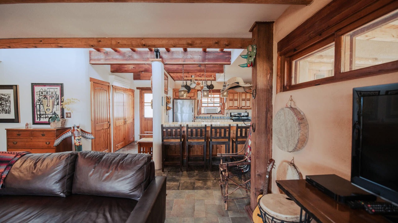 Photo of Livingroom in Terlingua