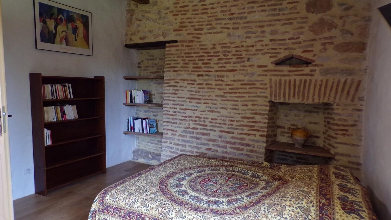 Photo of Bedroom in Tour-de-Faure