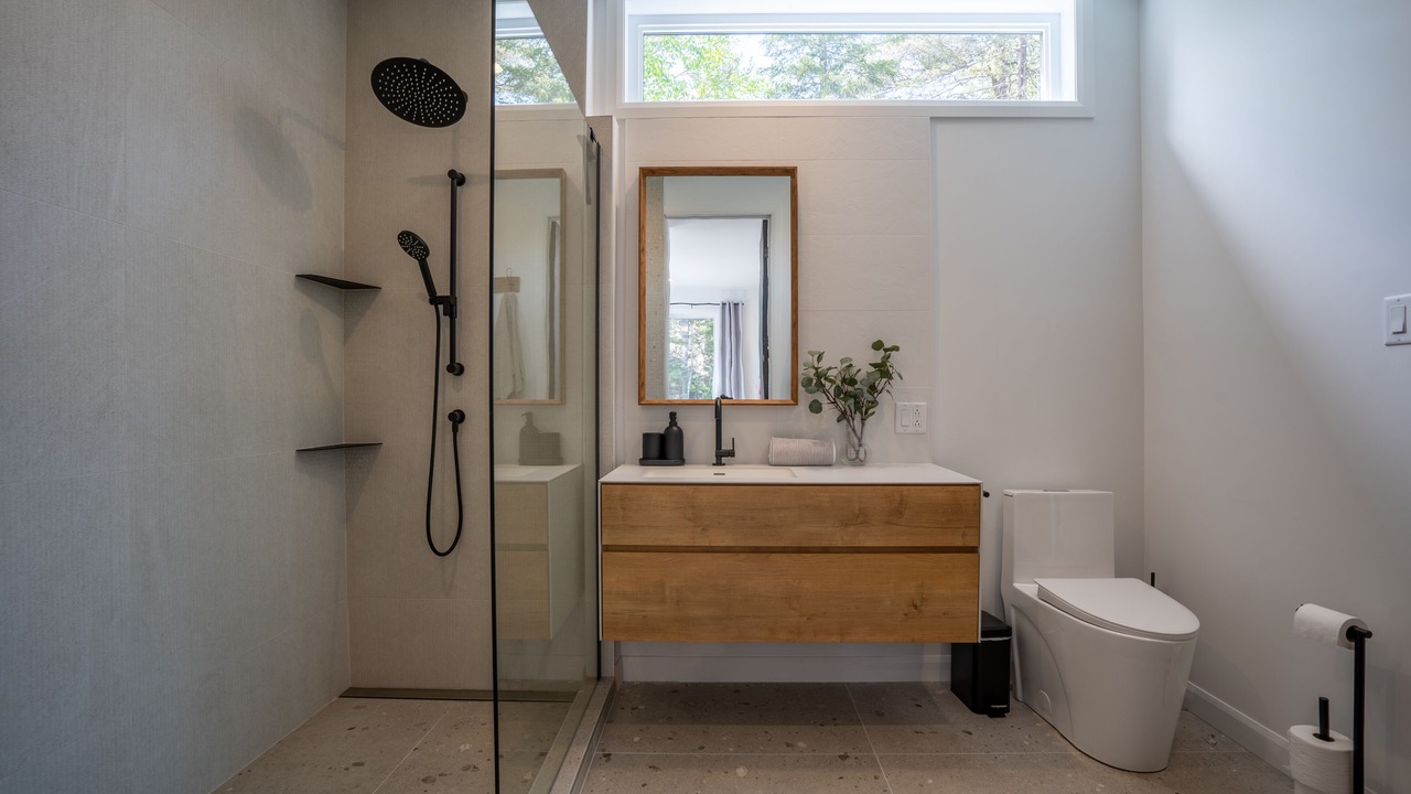 Photo of Bathroom in Saint Come