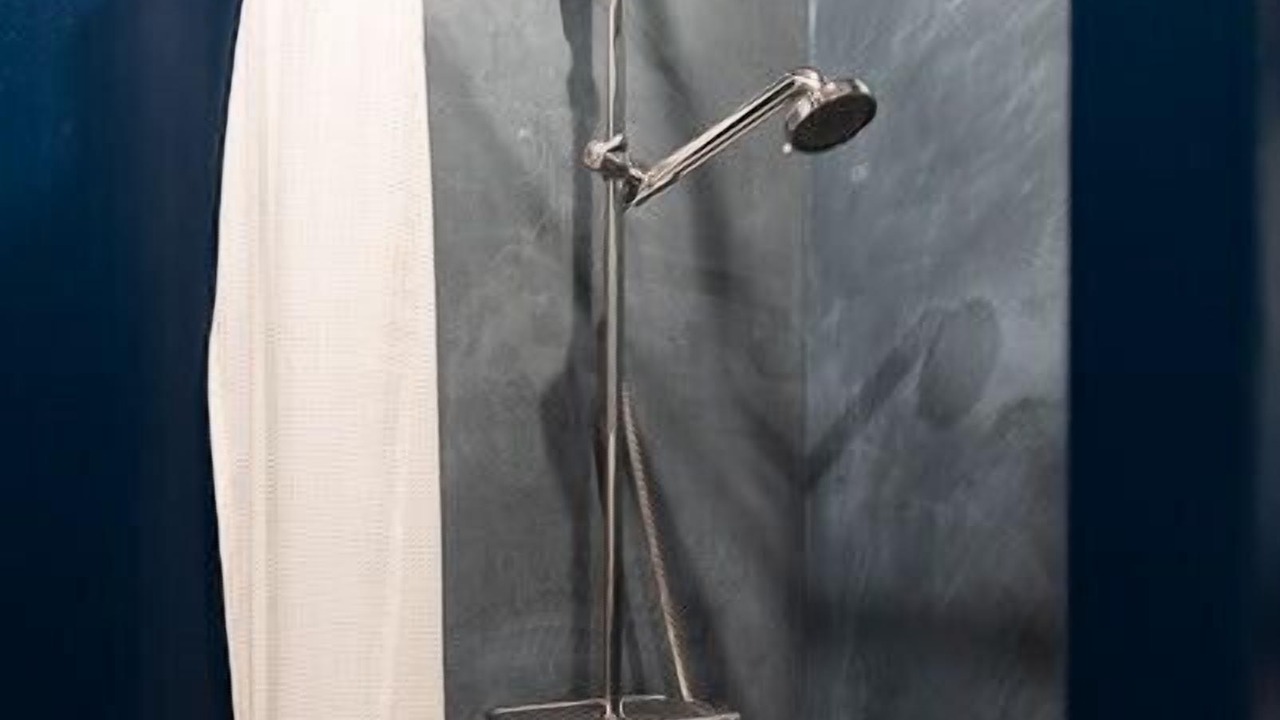 Photo of Bathroom in Pantin