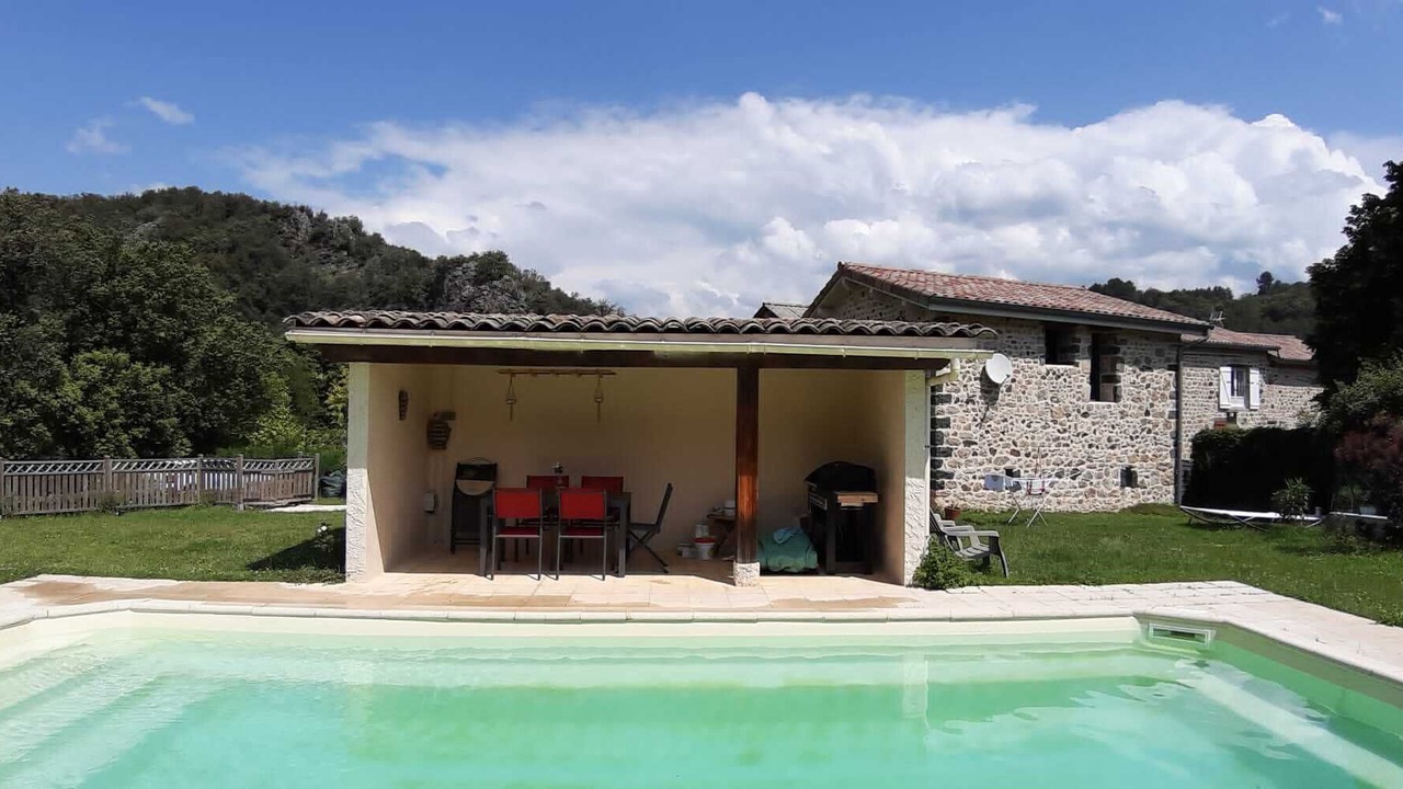 Photo of Outdoor in Pont-de-Labeaume