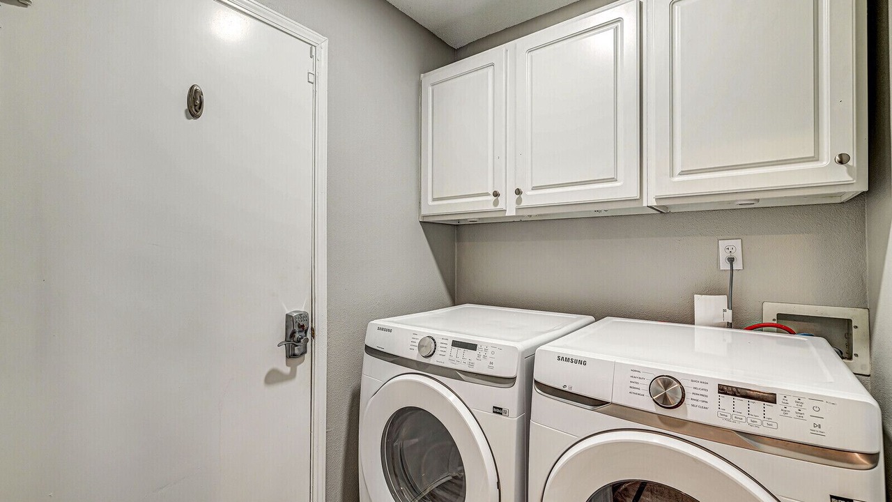 Photo of Bedroom in Noblesville