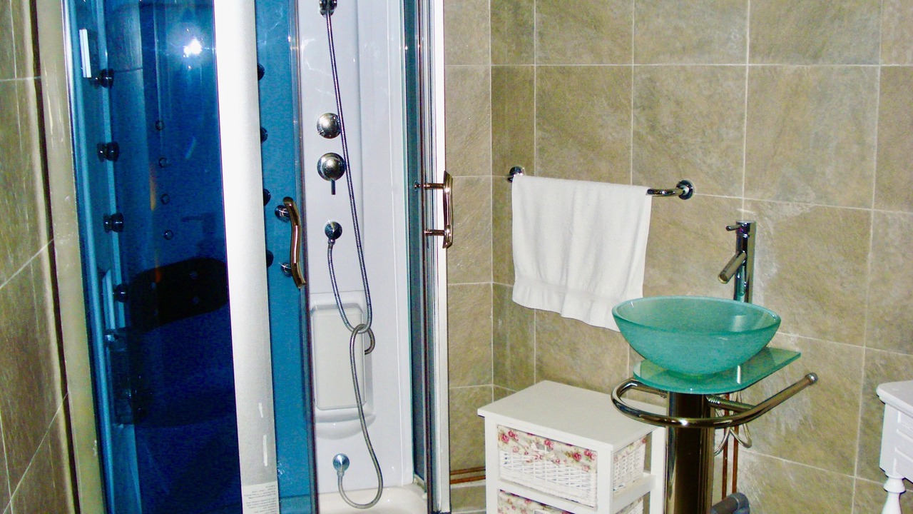 Photo of Bathroom in Grandcourt