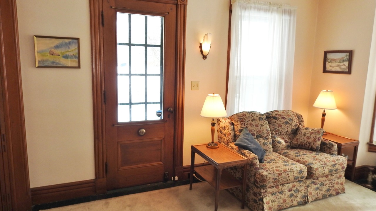 Photo of Livingroom in Northville
