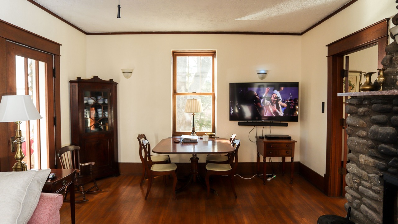 Photo of Livingroom in Lowesville
