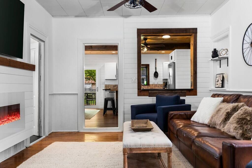Photo of Livingroom in Suttons Bay