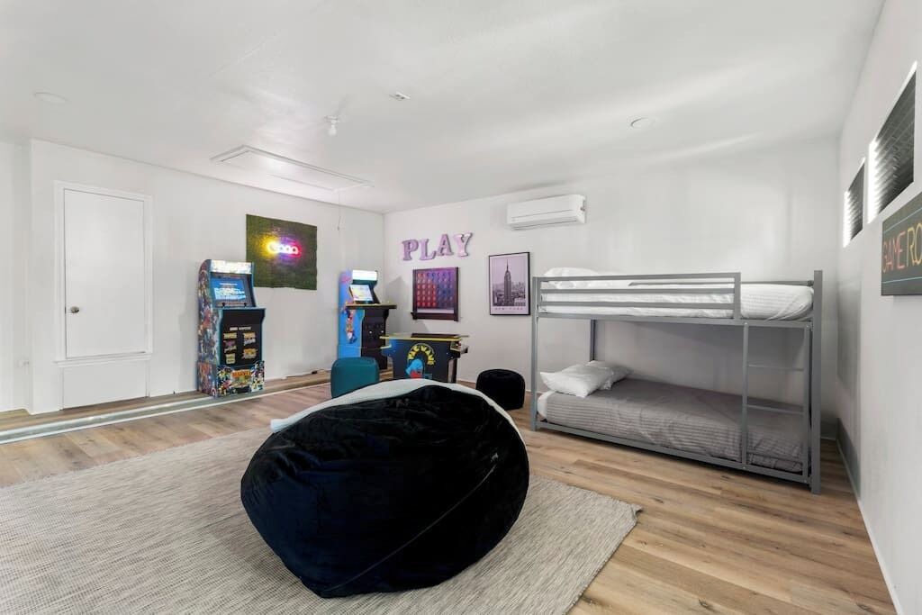 Photo of Bedroom in McNeil