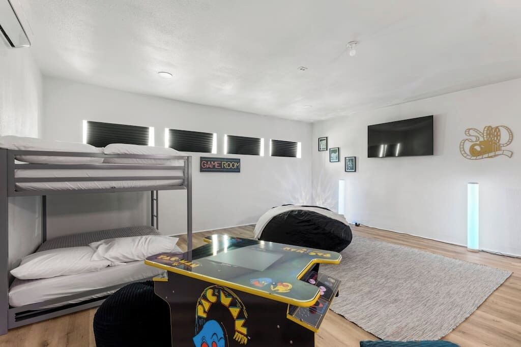 Photo of Bedroom in McNeil