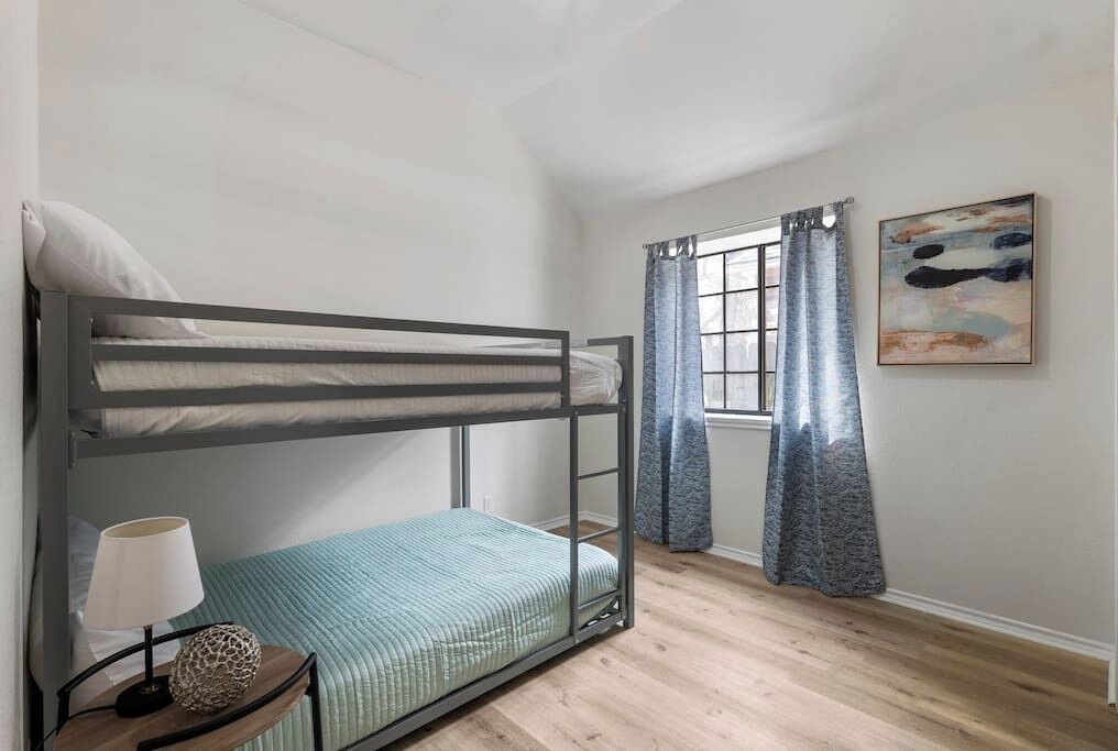 Photo of Bedroom in McNeil