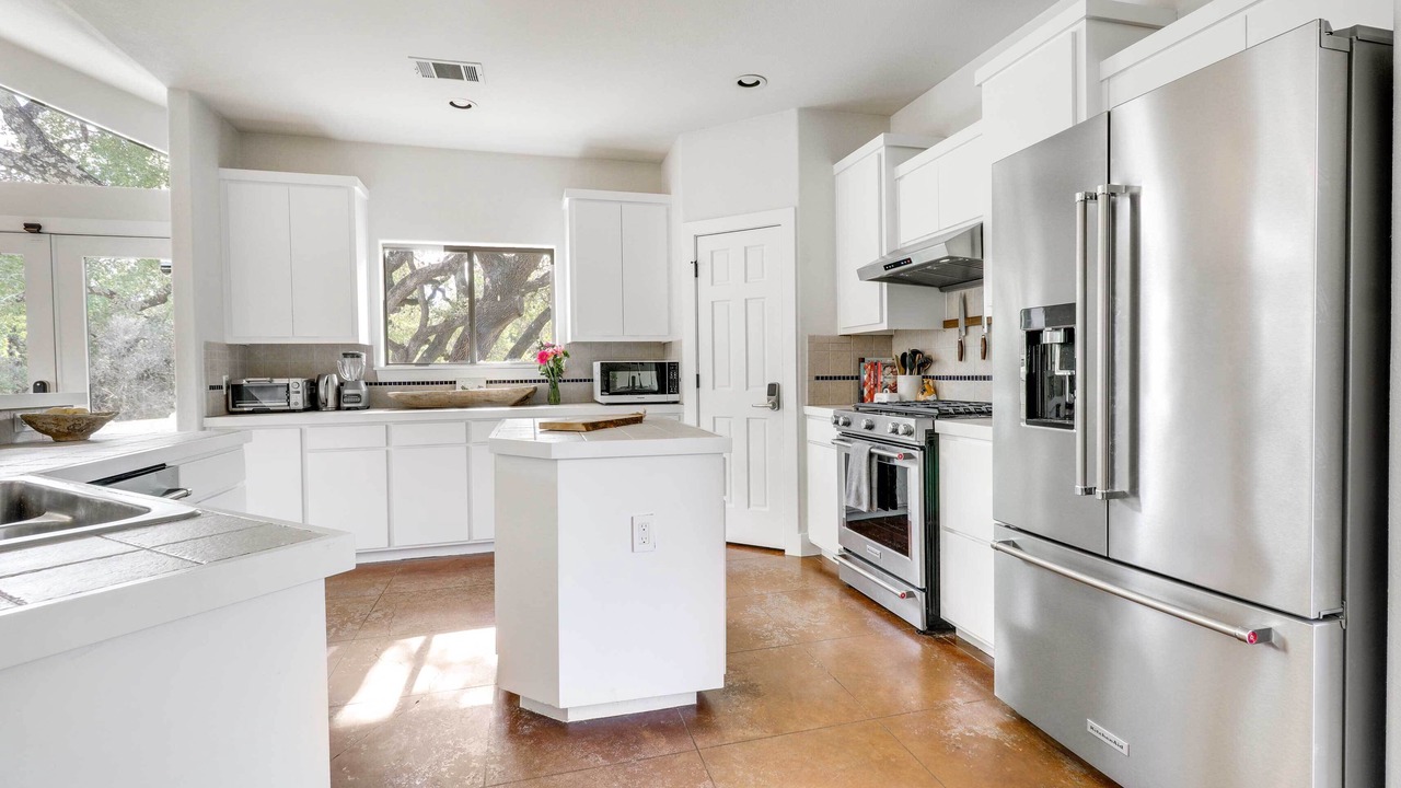 Photo of Kitchen in Apache Shores
