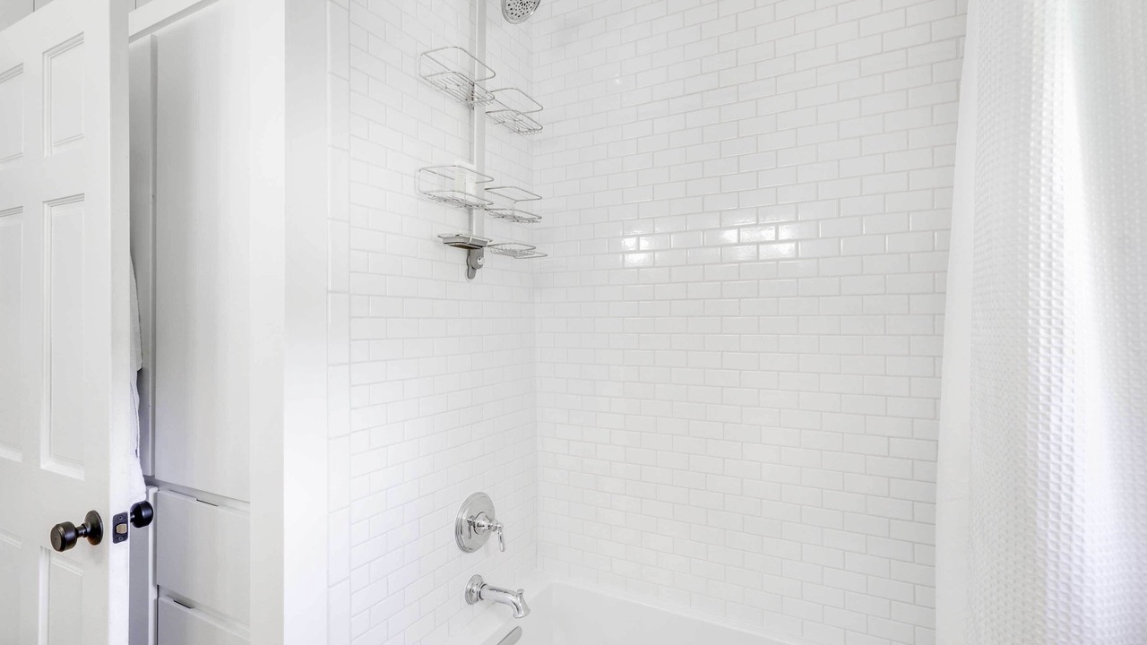 Photo of Bathroom in Apache Shores