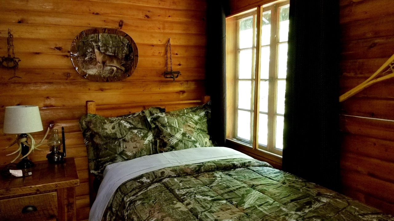 Photo of Bedroom in Lakeville