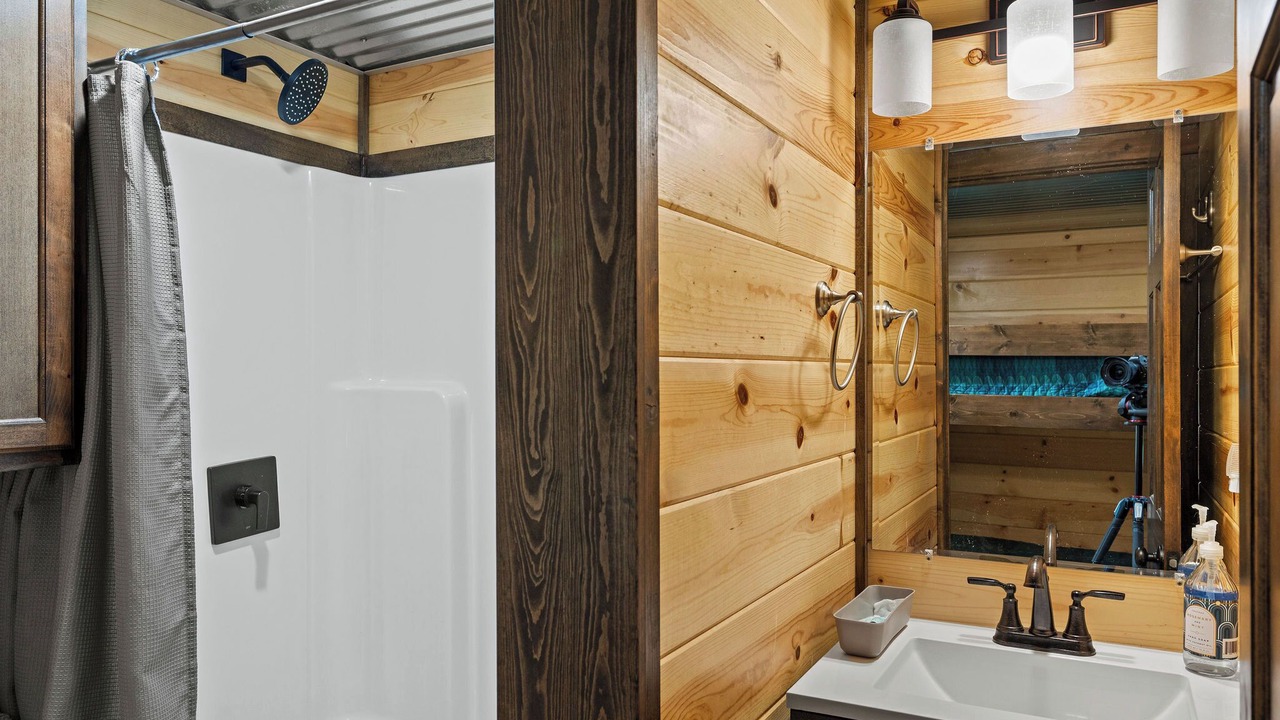 Photo of Bathroom in Hico
