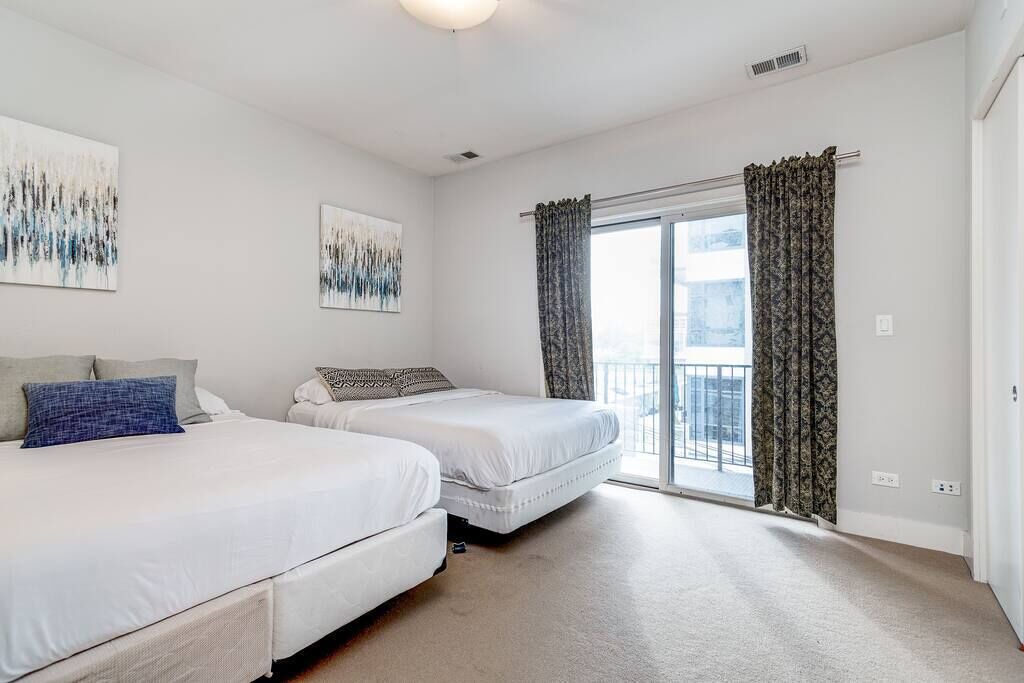 Photo of Bedroom in River North