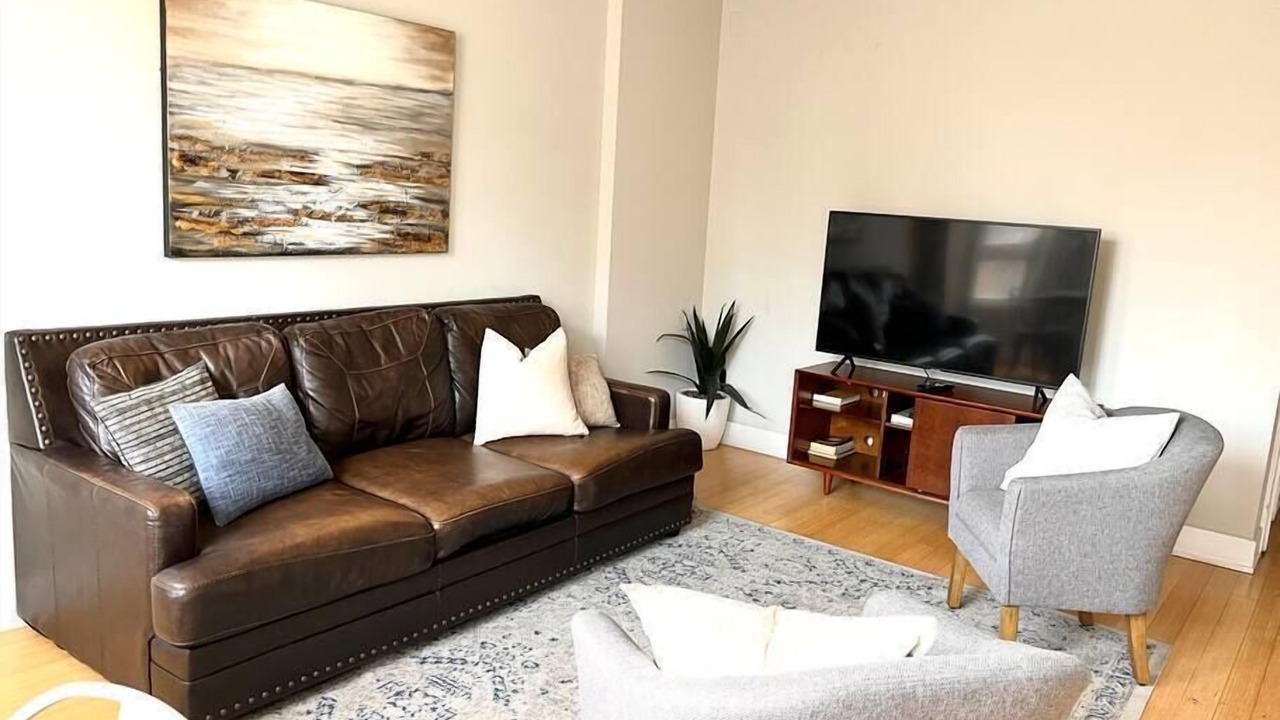 Photo of Livingroom in River North