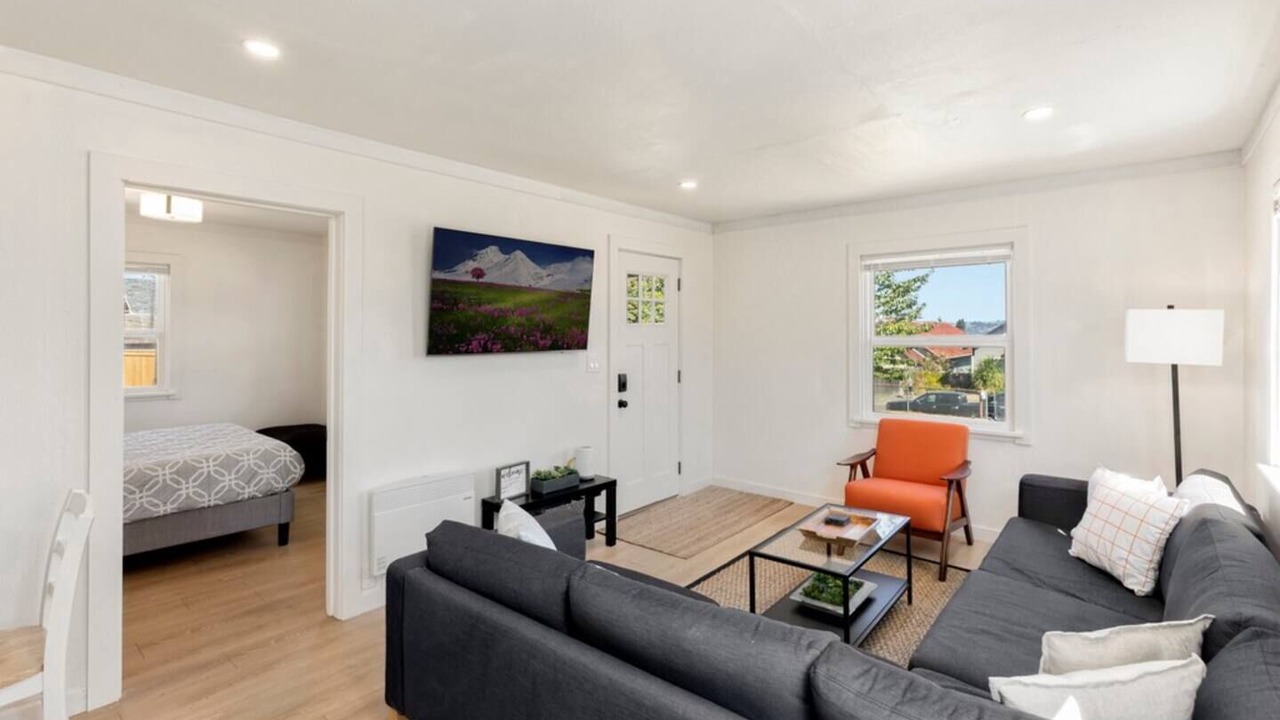 Photo of Livingroom in West End