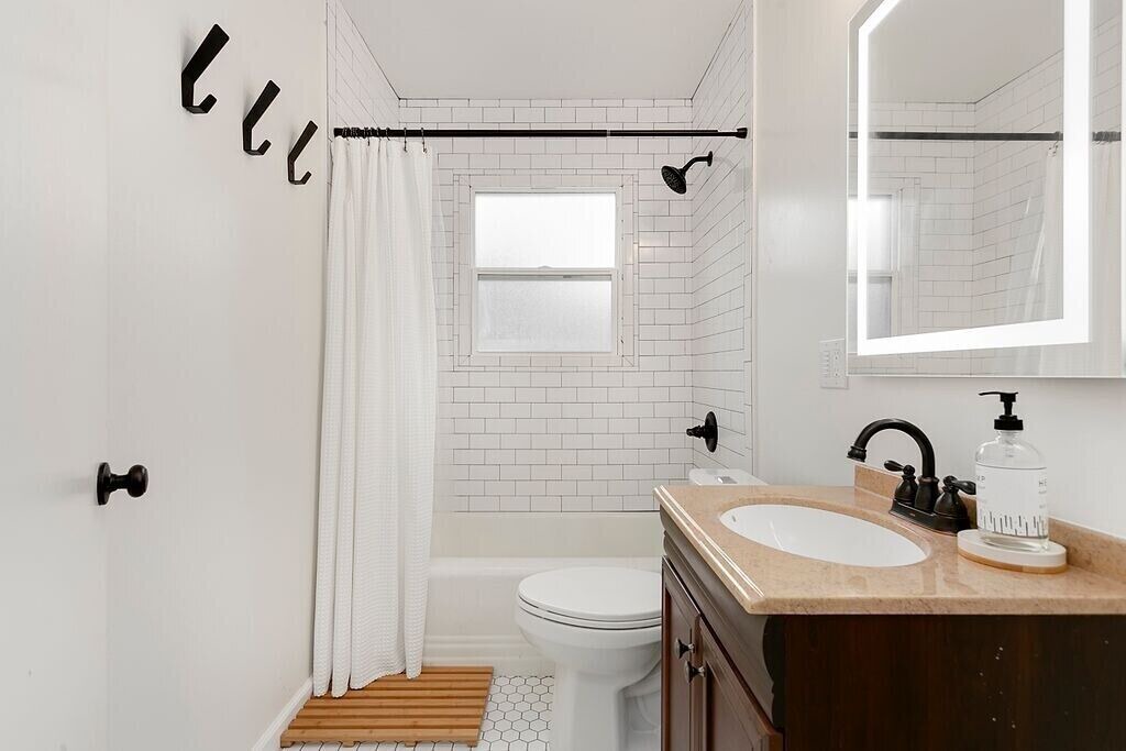 Photo of Bathroom in Shoreline