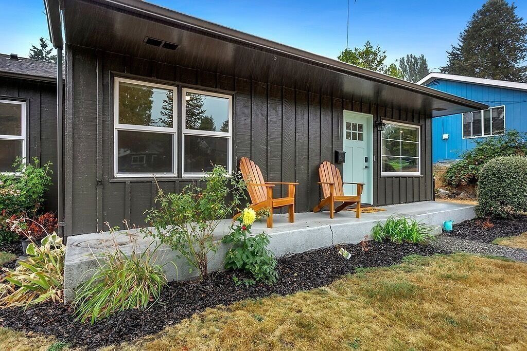 Photo of Patio Balcony in Shoreline