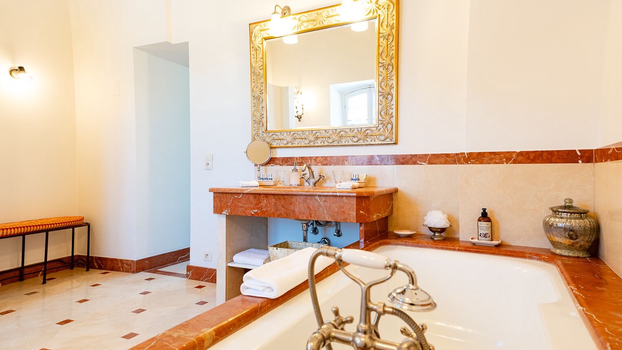 Photo of Bathroom in Loriol-du-Comtat