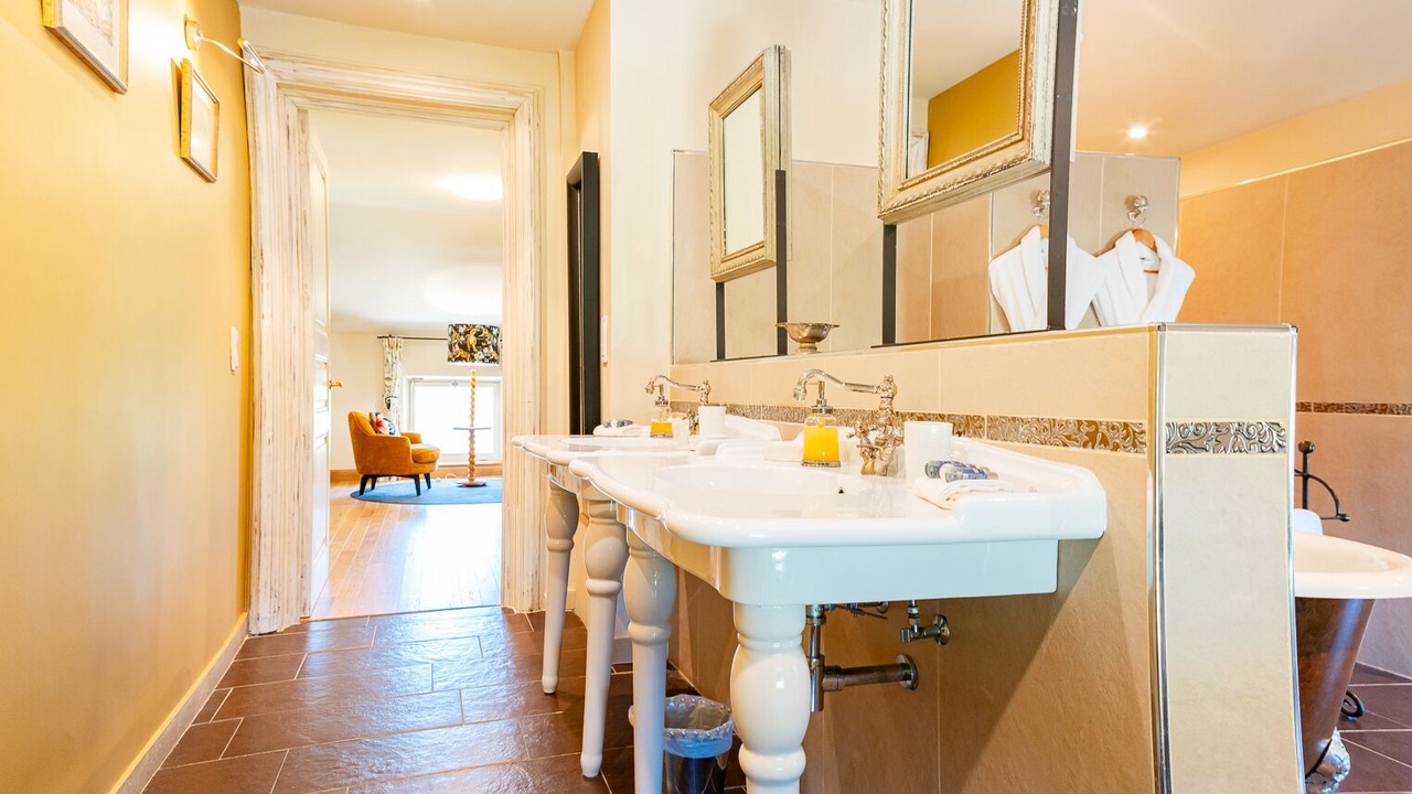 Photo of Bathroom in Loriol-du-Comtat