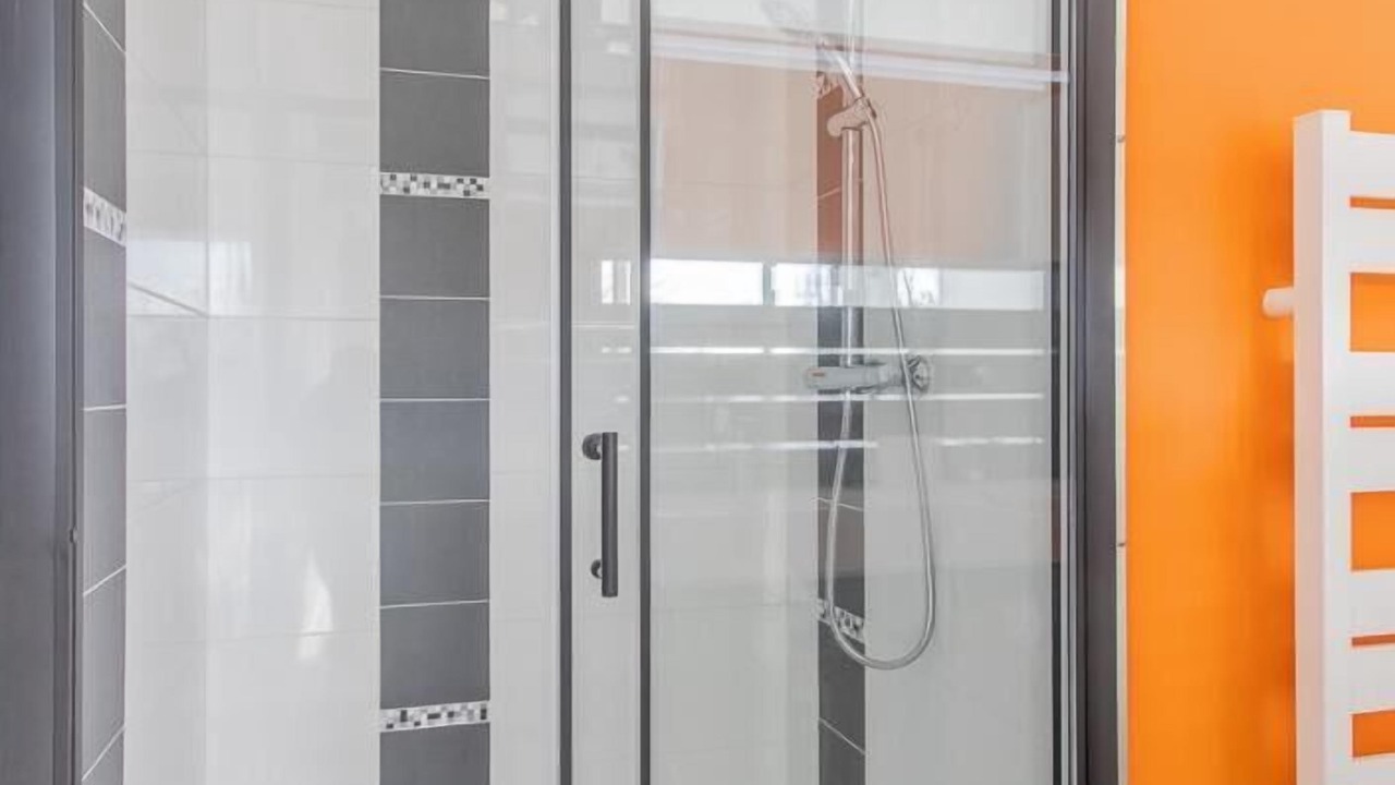 Photo of Bathroom in Montbellet