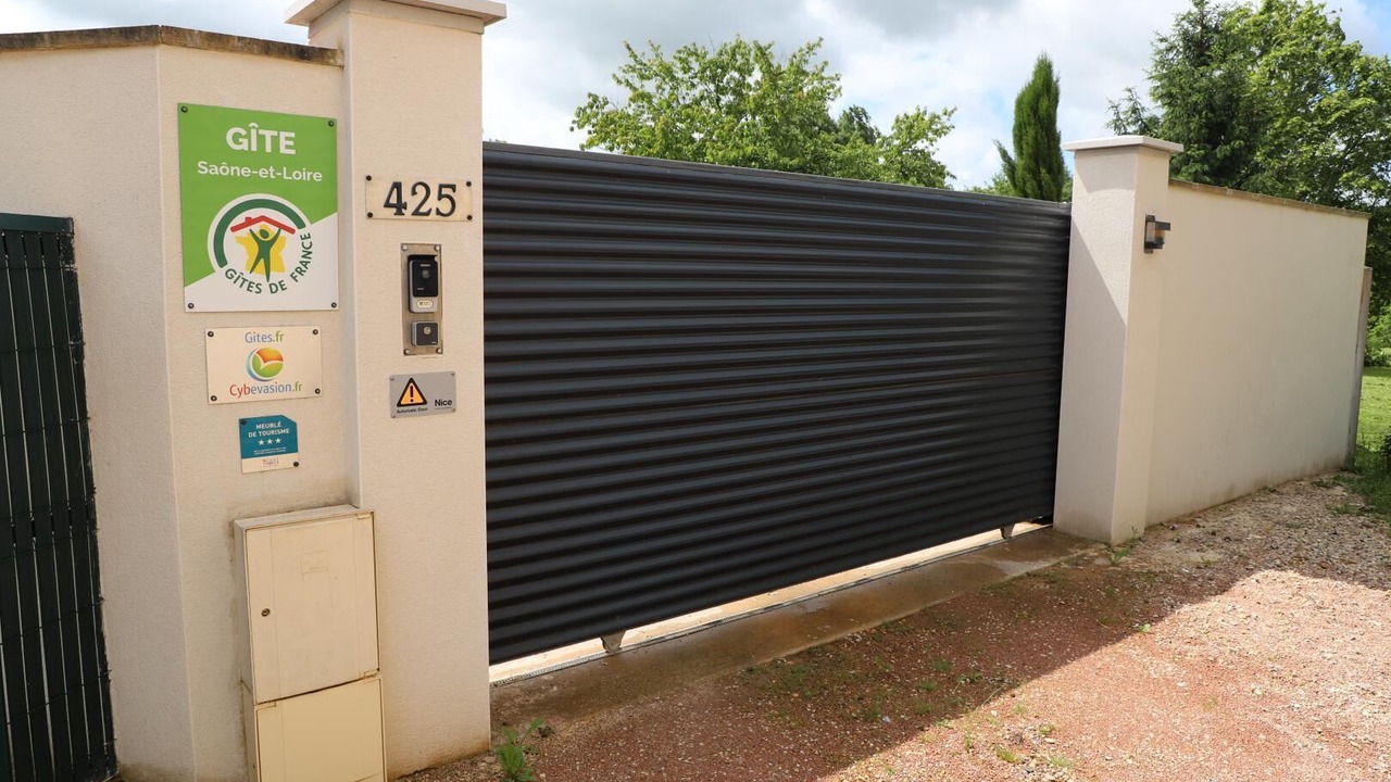 Photo of Outdoor in Montbellet