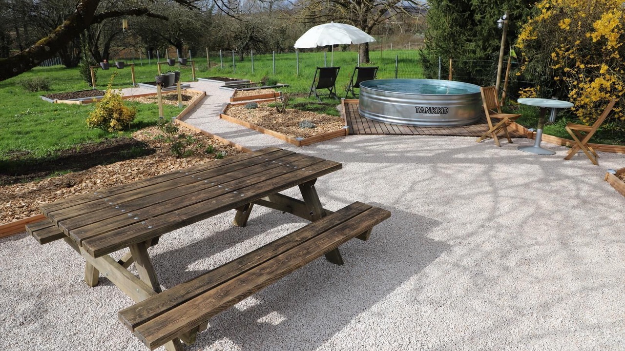 Photo of Outdoor in Montbellet