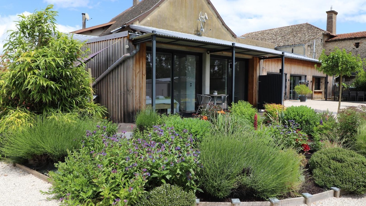 Photo of Outdoor in Montbellet