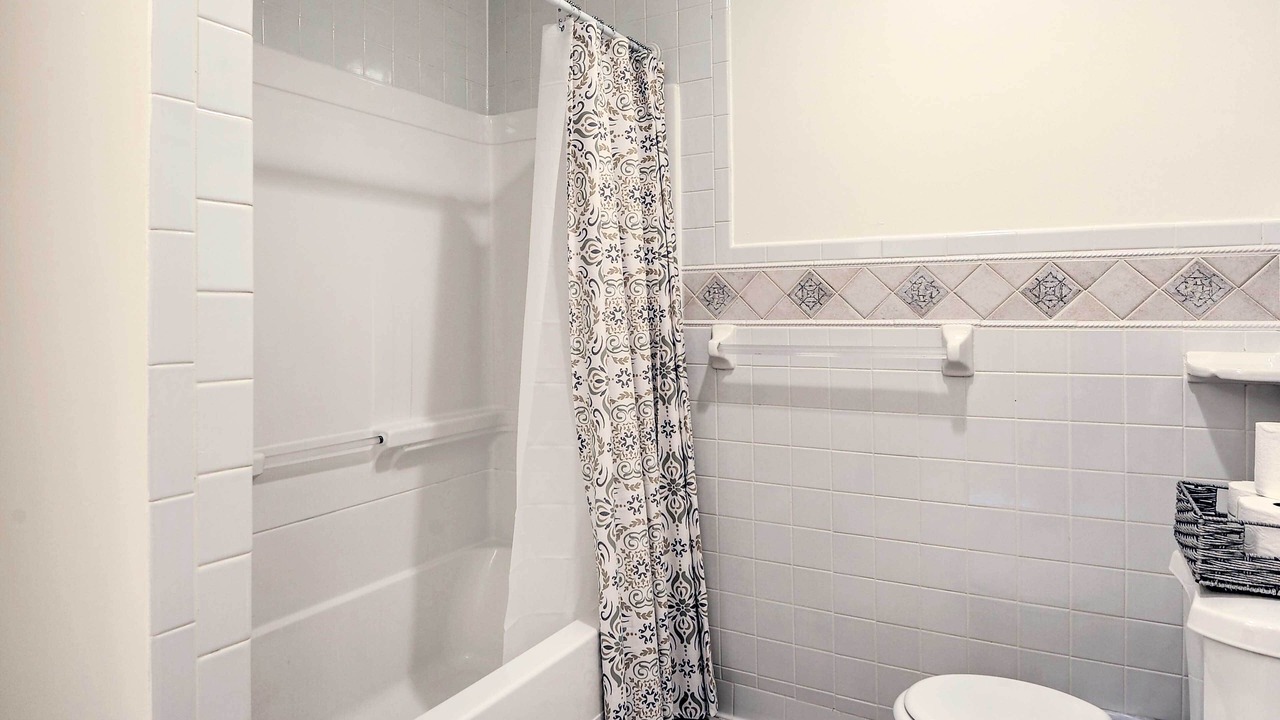 Photo of Bathroom in Green Haven