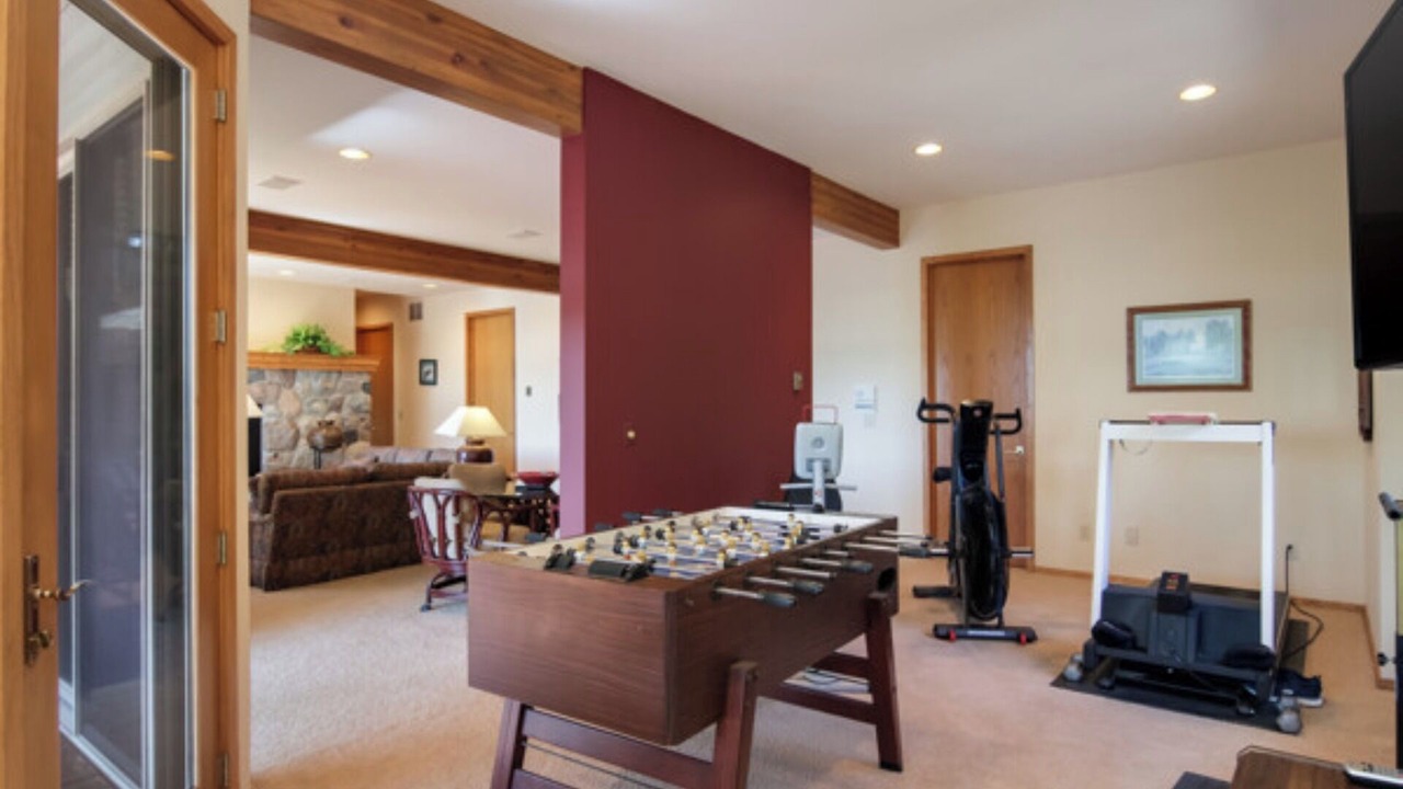 Photo of Bedroom in Central Lake
